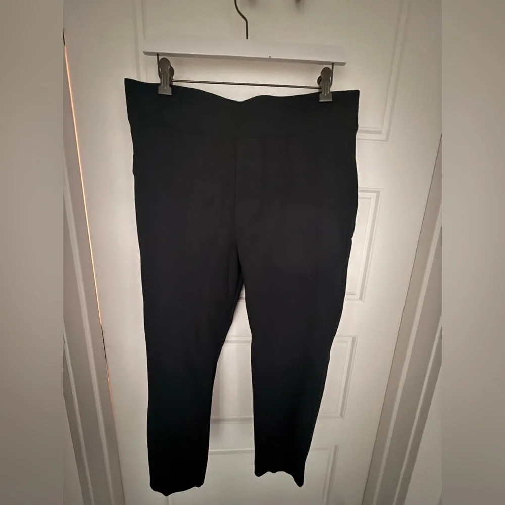 SPANX Black Ankle & Cropped Ponte Pants - Picture 5 of 11